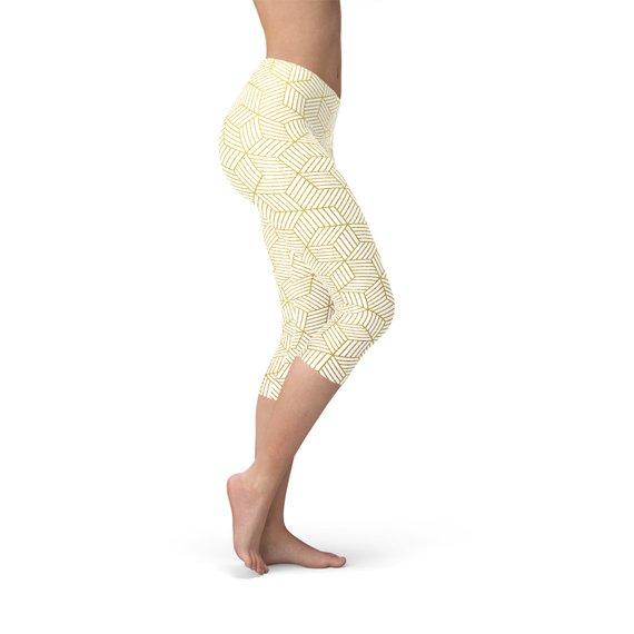 Women White Capri Leggings with Geometric Cubes